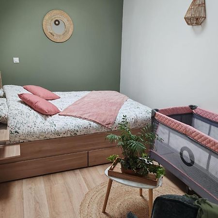 Chez Peggy Bed & Breakfast La Ferte-sous-Jouarre Exterior photo